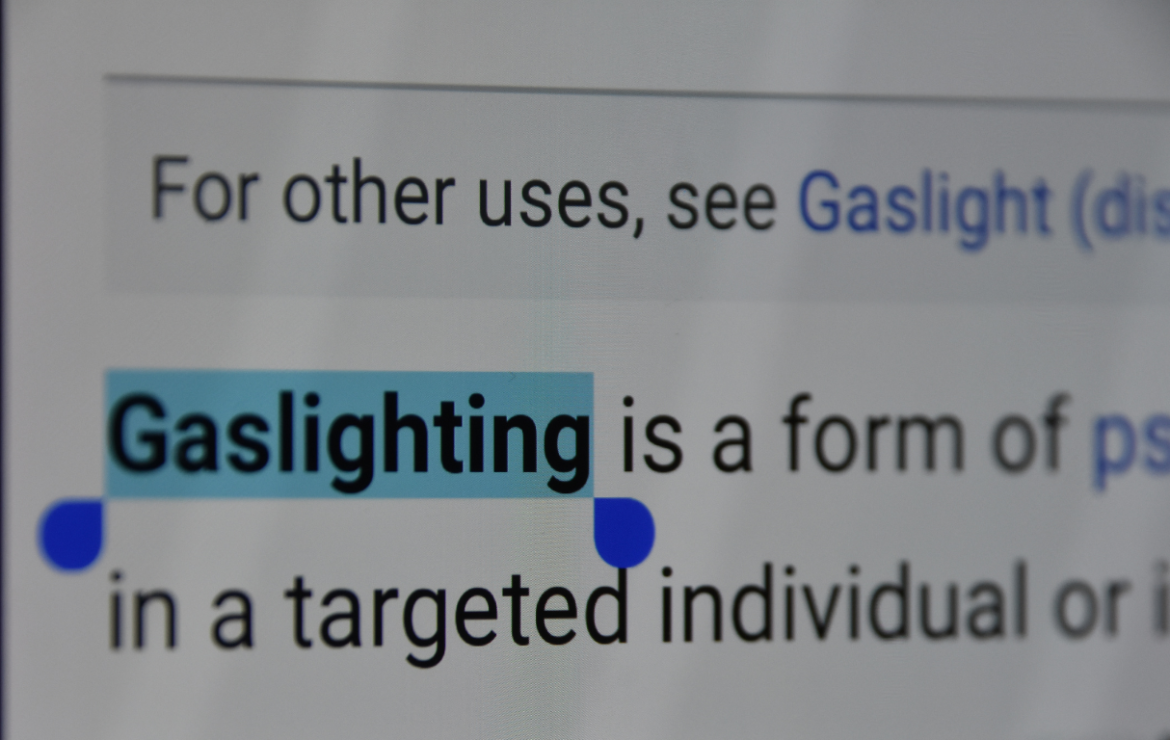 ¿Eres victima de «gaslighting» o luz de gas?